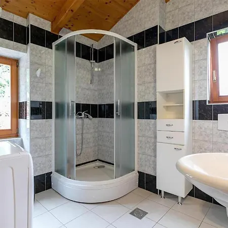 Сasa de vacaciones Amazing In With Sauna Pula