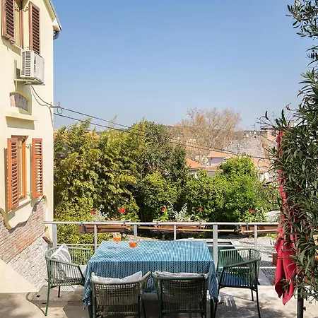 Amazing In With Sauna Dom wakacyjny Pula